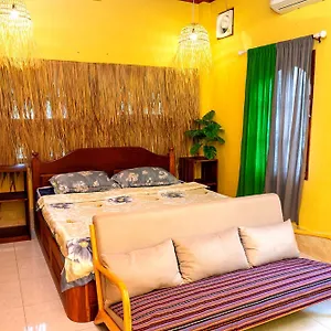  Hostal La Casa Nostra